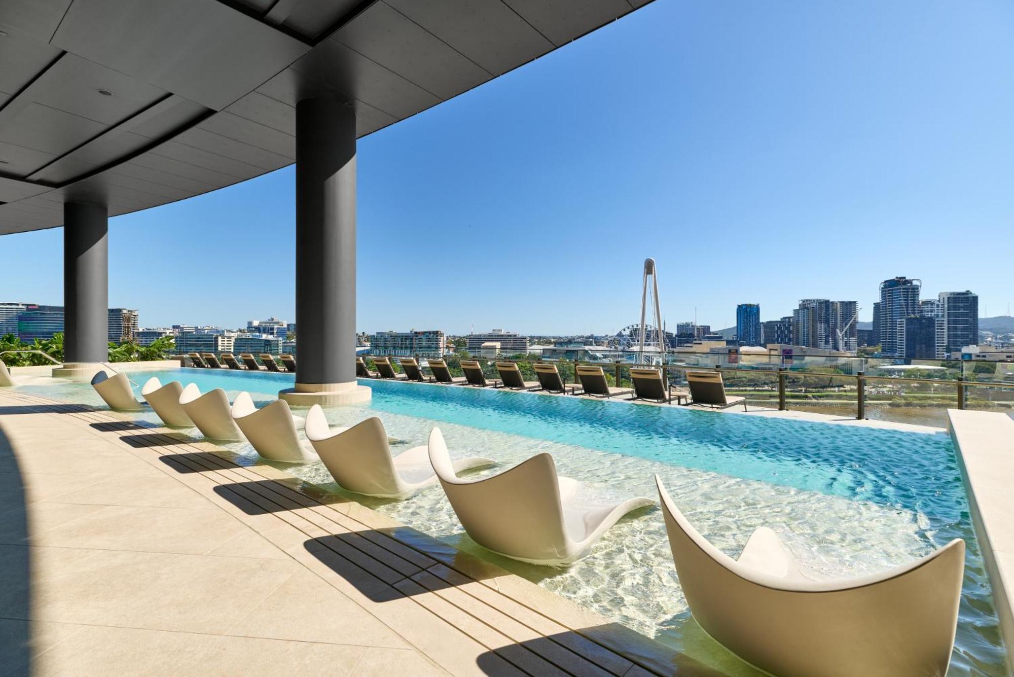 The Star Grand Brisbane Hotell Exteriör bild